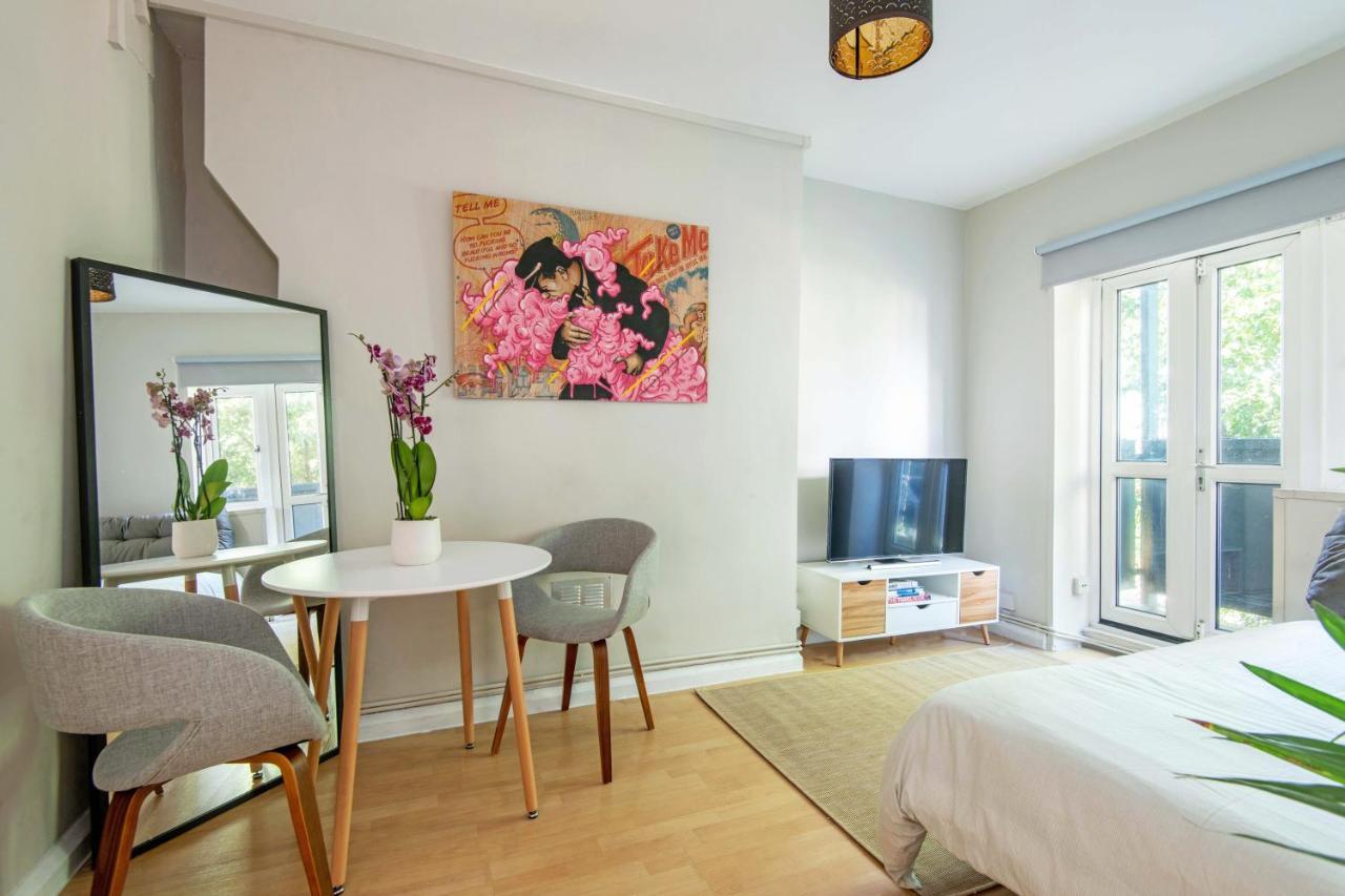 One Bedroom Apartment Лондон Екстер'єр фото